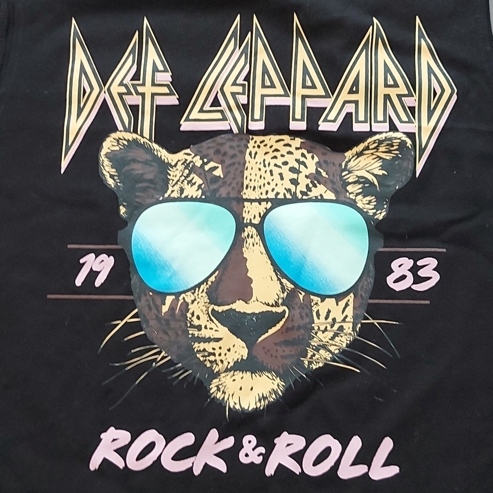 Def Leppard Tank - Picture 2 of 4